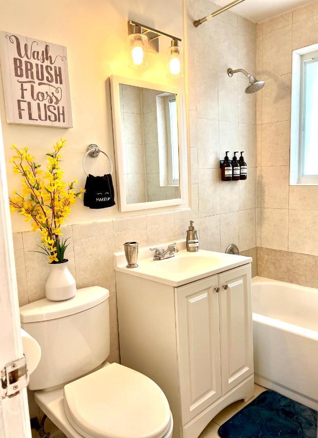 Enchanting Cozy Apartment 10 Min Away From Airport, Calle 8, Brickell, Coral Gables, The Beach And More! Miami Bagian luar foto