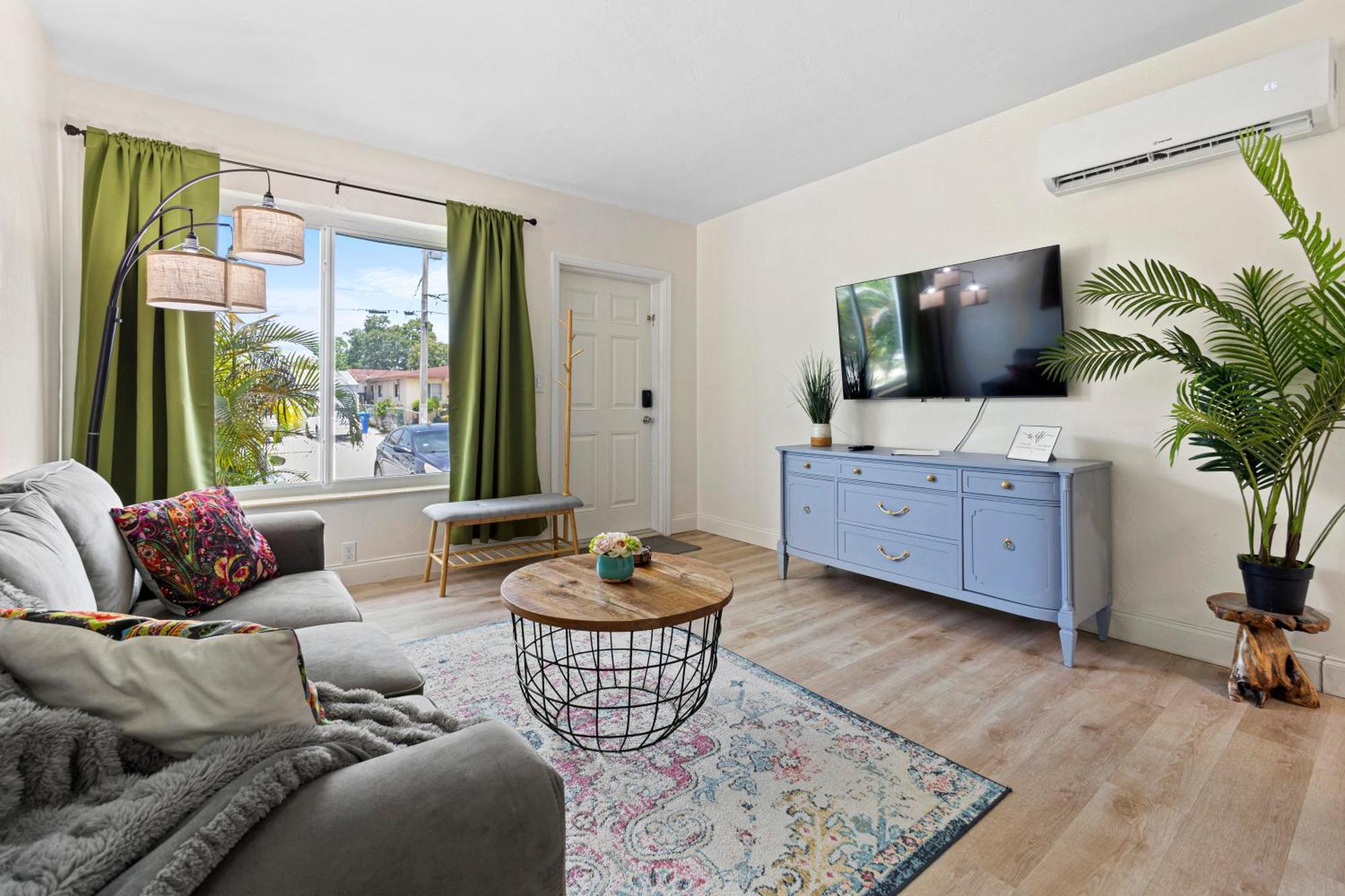 Enchanting Cozy Apartment 10 Min Away From Airport, Calle 8, Brickell, Coral Gables, The Beach And More! Miami Bagian luar foto